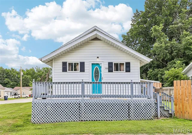 Homes for sale in Litchfield, IL | 1120 N Jefferson St, Litchfield, IL 62056 | MLS# MIS26043586