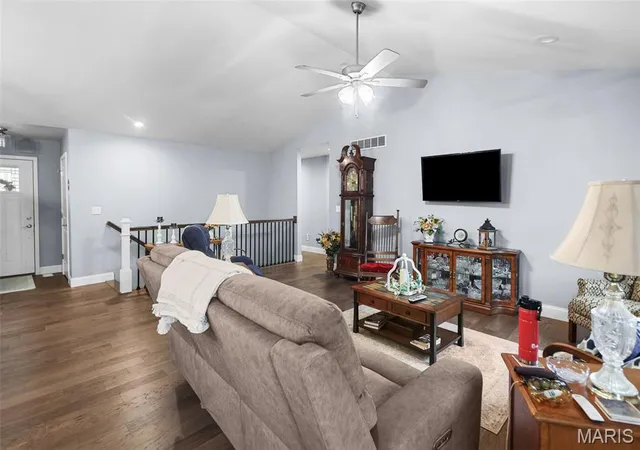 Homes for sale in Okawville, IL | 809 Amber Dr, Okawville, IL 62271 | MLS# MIS26043614