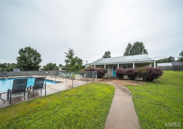 Homes for sale in Rolla, MO | 10180 Summerfield Dr, Rolla, MO 65401 | MLS# MIS26043683