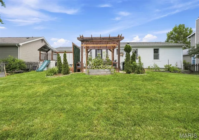 21st image of 16227 Castlerea Blvd, Ellisville, MO 63021 | MLS# MIS26043685