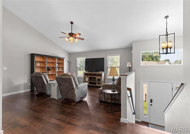 4th image of 120 Willow Br, Hillsboro, MO 63050 | MLS# MIS26043687