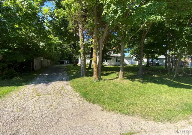 Homes for sale in Wildwood, MO | 17303 Manchester Rd, Wildwood, MO 63038 | MLS# MIS26043696