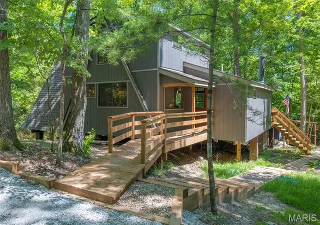 3rd image of 444 Foxfire Circle Dr, Wright City, MO 63390 | MLS# MIS26043699