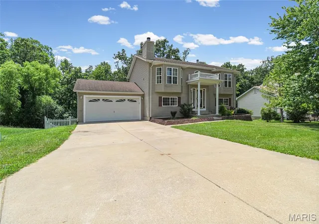 Homes for sale in Warrenton, MO | 704 Sportsmans Ct, Warrenton, MO 63383 | MLS# MIS26043705