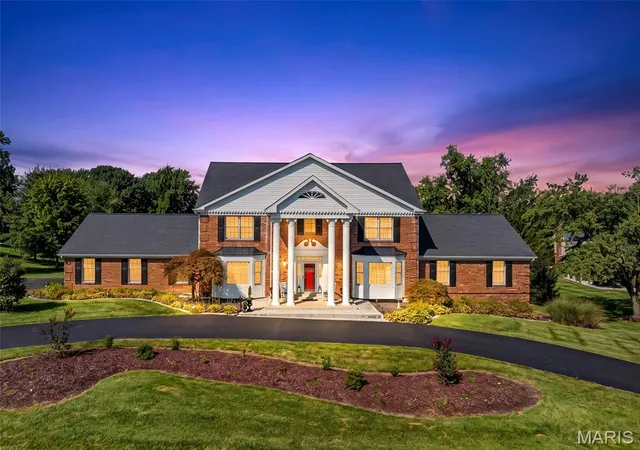 Single family home for sale at 924 Cabernet Dr, Chesterfield, MO 63017 | MLS# MIS26043706