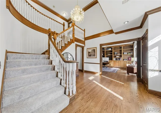 Photo 4 of Single family home for sale at 924 Cabernet Dr, Chesterfield, MO 63017 | MLS# MIS26043706 | Listing updated on 2026-09-17