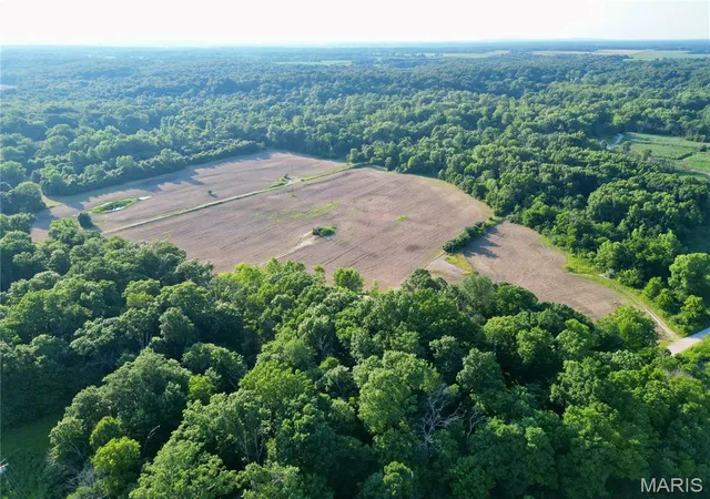 3rd image of 00 County Road 2015 East, Beecher City, IL 62414 | MLS# MIS26043714