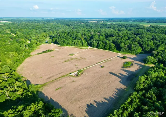 4th image of 00 County Road 2015 East, Beecher City, IL 62414 | MLS# MIS26043714