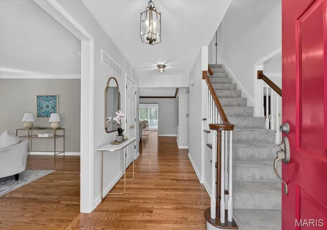 Photo 4 of Single family home for sale at 617 N Ballas Rd, Saint Louis, MO 63122 | MLS# MIS26043725 | Listing updated on 2026-10-08