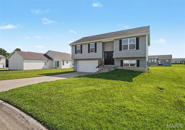 Homes for sale in Wright City, MO | 822 Legolas Ln, Wright City, MO 63390 | MLS# MIS26043731