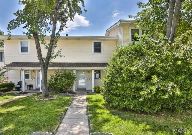 Photo 1 of Sale Pending at 139 Condor Ct #139, Saint Charles, MO 63303 | MLS# MIS26043735 | Listing updated on 2026-08-31