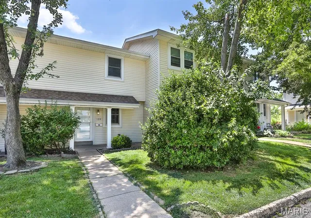 Photo 2 of Sale Pending at 139 Condor Ct #139, Saint Charles, MO 63303 | MLS# MIS26043735 | Listing updated on 2026-08-31