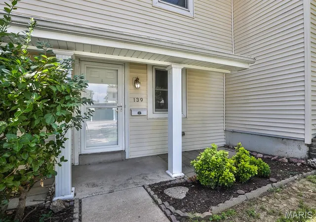 Photo 3 of Sale Pending at 139 Condor Ct #139, Saint Charles, MO 63303 | MLS# MIS26043735 | Listing updated on 2026-08-31