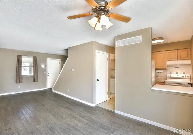 Photo 4 of Sale Pending at 139 Condor Ct #139, Saint Charles, MO 63303 | MLS# MIS26043735 | Listing updated on 2026-08-31