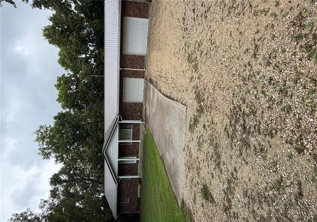 Photo 2 of Single family home for sale at 8773 Hwy 79, Louisiana, MO 63353 | MLS# MIS26043745 | Listing updated on 2026-09-24