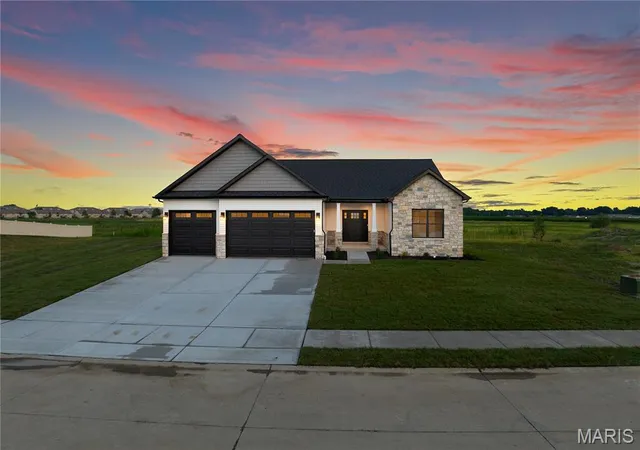 Homes for sale in Troy, IL | 309 Rumsfeld Dr, Troy, IL 62294 | MLS# MIS26043750