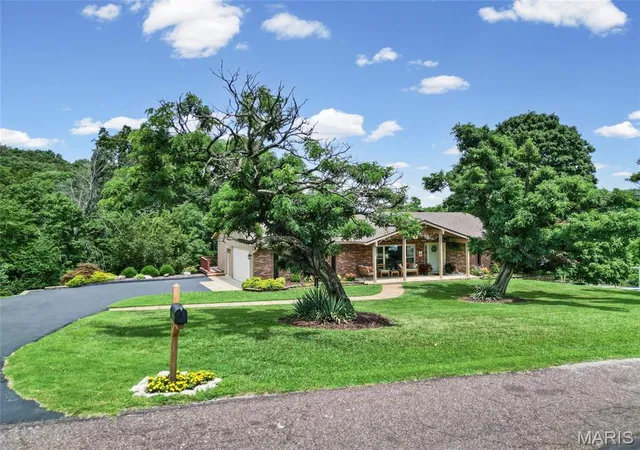 Homes for sale in Imperial, MO | 3529 Antonia Woods Dr, Imperial, MO 63052 | MLS# MIS26043755