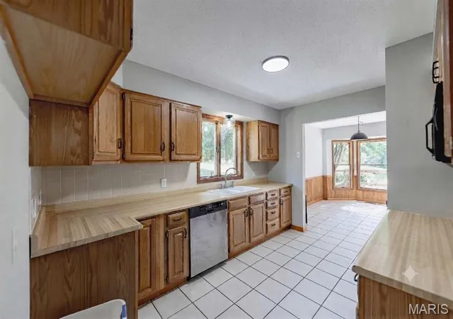 5th image of 6 Deer Creek Dr, O Fallon, MO 63366 | MLS# MIS26043765
