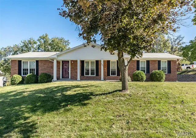Single family home for sale at 4923 E Concord Rd, Saint Louis, MO 63128 | MLS# MIS26043766