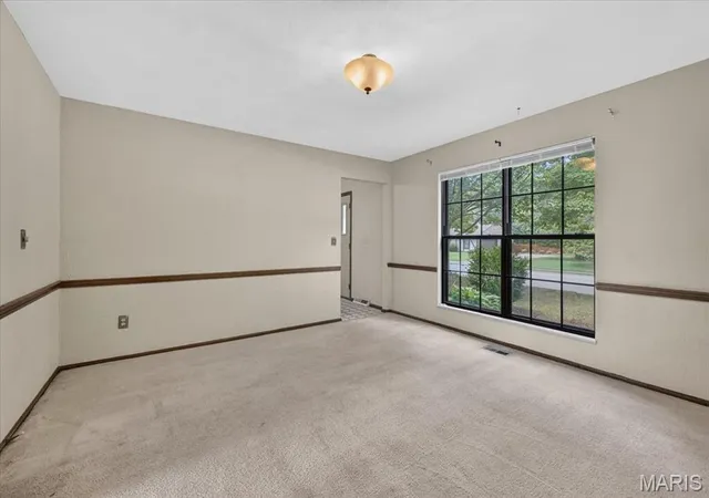 Photo 4 of Single family home for sale at 1020 N Smiley St, O Fallon, IL 62269 | MLS# MIS26043792 | Listing updated on 2026-09-08