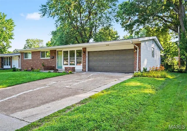 Single family home for sale at 10434 Canfield Dr, Saint Louis, MO 63136 | MLS# MIS26043796