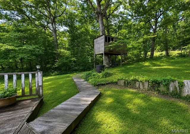 Homes for sale in Owensville, MO | 1644 Lakeshore Dr, Owensville, MO 65066 | MLS# MIS26043804