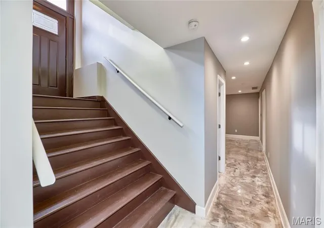 3rd image of 4253 Washington Blvd #A, St Louis, MO 63108 | MLS# MIS26043818