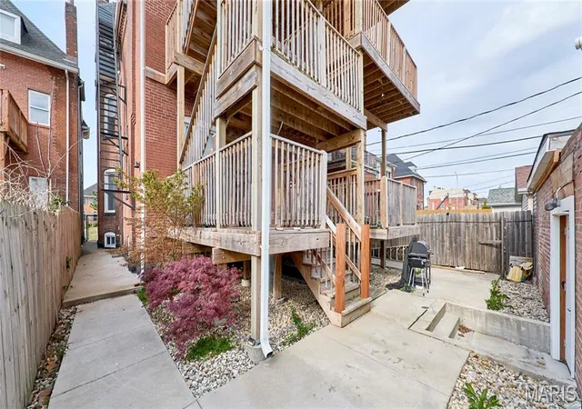 2nd image of 4253 Washington Blvd, St Louis, MO 63108