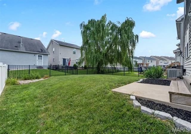 2nd image of 3128 Timberlodge Lndg, Saint Charles, MO 63301 | MLS# MIS26043826