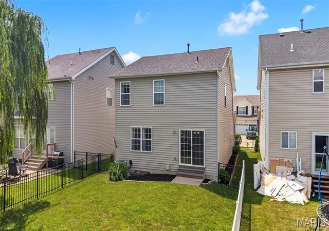 Photo 3 of Sale Pending at 3128 Timberlodge Lndg, St Charles, MO 63301 | MLS# MIS26043826 | Listing updated on 2026-08-29