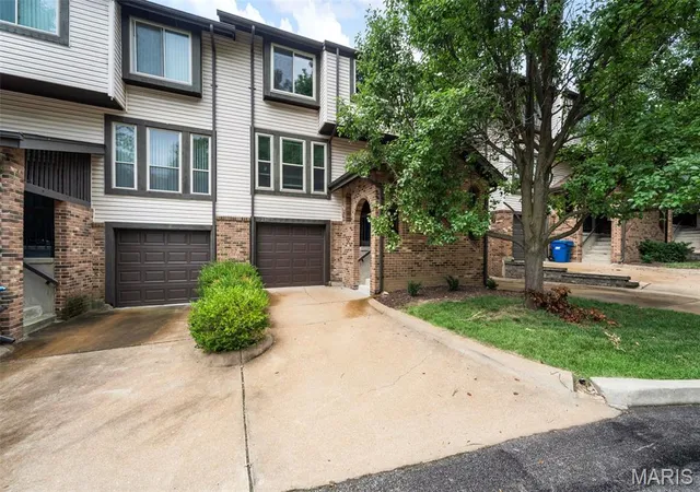 Condo for sale at 2317 Driftwood Pl, Saint Louis, MO 63146 | MLS# MIS26043828