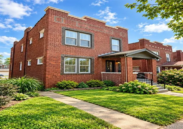 Multi family home for sale at 3924 Miami St, Saint Louis, MO 63116 | MLS# MIS26043844