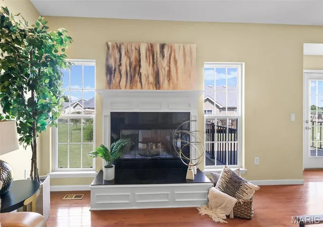 Photo 4 of House for sale at 6837 Kensington Dr, Maryville, IL 62062 | MLS# MIS26043860 | Listing updated on 2026-09-13