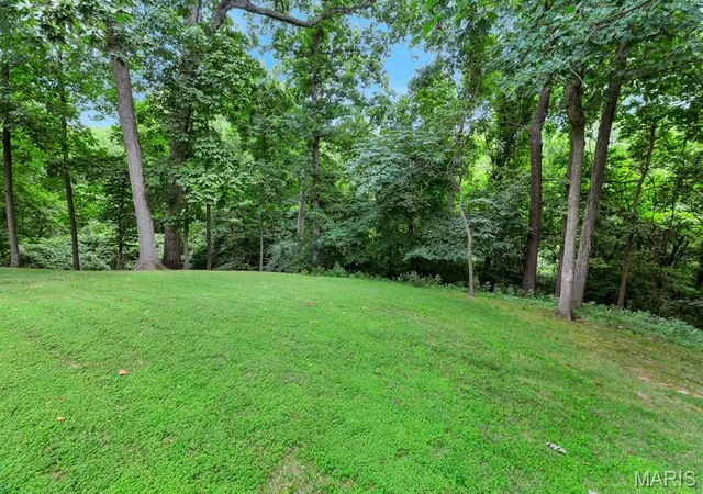 3rd image of 522 Winter Park Dr, O Fallon, MO 63366 | MLS# MIS26043871