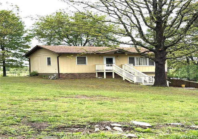 Single family home for sale at 107 Angelica St, Mountain View, MO 65548 | MLS# MIS26043879