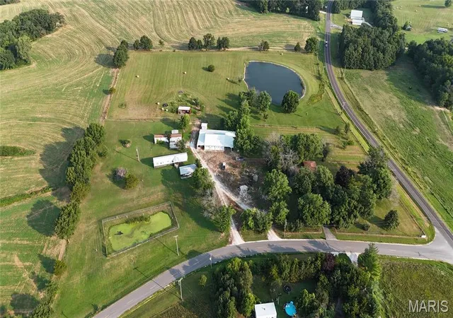 2nd image of 15 Quarry Rd, Troy, MO 63379 | MLS# MIS26043944