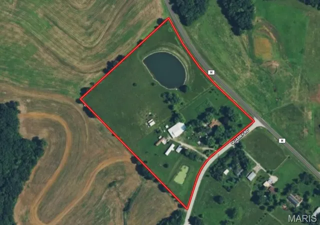 Photo 3 of Single family home for sale at 15 Quarry Rd, Troy, MO 63379 | MLS# MIS26043944 | Listing updated on 2026-08-03