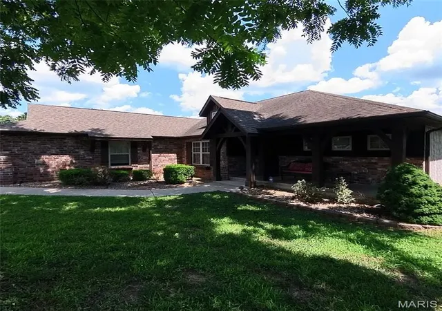 Homes for sale in West Plains, MO | 602 Oak Park Blvd, West Plains, MO 65775 | MLS# MIS26043952