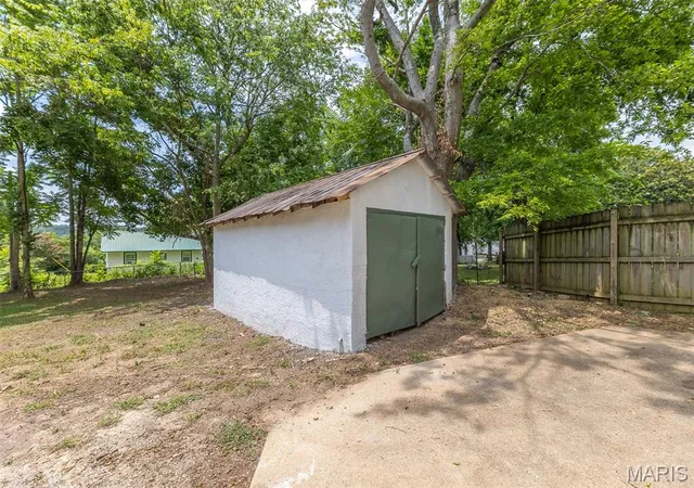 Homes for sale in Doniphan, MO | 204 Brooks St, Doniphan, MO 63935 | MLS# MIS26043971