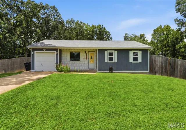 1st image of 20599 Snicker Ct, Waynesville, MO 65583 | MLS# MIS26043984