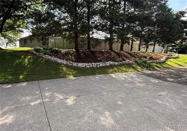 Photo 3 of Single family home for sale at 3316 County Road 316, Cape Girardeau, MO 63701 | MLS# MIS26043995 | Listing updated on 2026-08-26