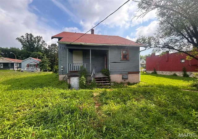 Photo 1 of Single family home for sale at 5936 Garesche Ave, St Louis, MO 63136 | MLS# MIS26044005 | Listing updated on 2026-08-26