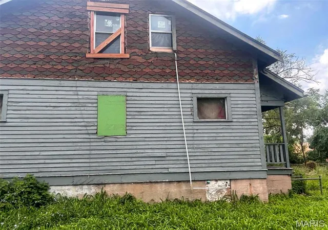 Photo 4 of Single family home for sale at 5936 Garesche Ave, St Louis, MO 63136 | MLS# MIS26044005 | Listing updated on 2026-08-26