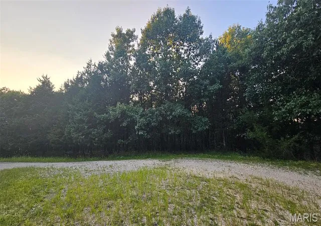 4th image of 2000 Heather Dr, Marthasville, MO 63357 | MLS# MIS26044009
