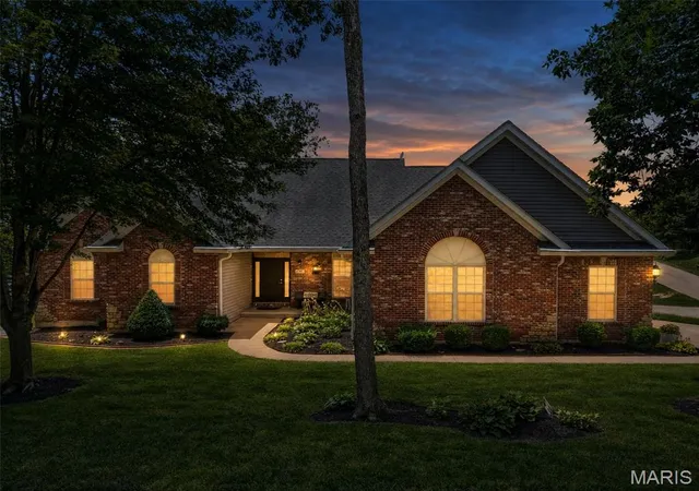 Photo 2 of Sale Pending at 31761 Somerset Ct, Foristell, MO 63348 | MLS# MIS26044016 | Listing updated on 2026-08-26