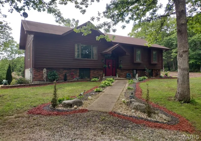 1st image of 885 Shannon Hills Ln, Robertsville, MO 63072 | MLS# MIS26044031
