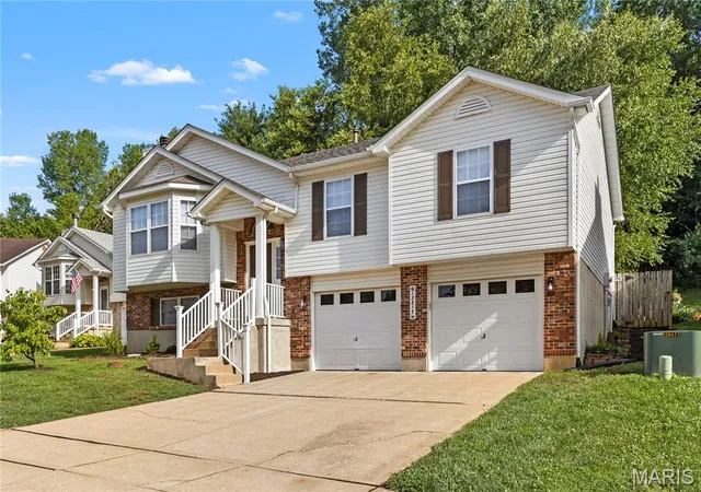 Homes for sale in Fenton, MO | 13218 Wintergreen Estates Dr, Fenton, MO 63026 | MLS# MIS26044036