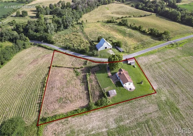 Photo 2 of Single family home for sale at 761 830n Ave, Mount Sterling, IL 62353 | MLS# MIS26044050 | Listing updated on 2026-08-06