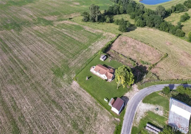 Photo 3 of Single family home for sale at 761 830N Ave, Mount Sterling, IL 62353 | MLS# MIS26044050 | Listing updated on 2026-08-06