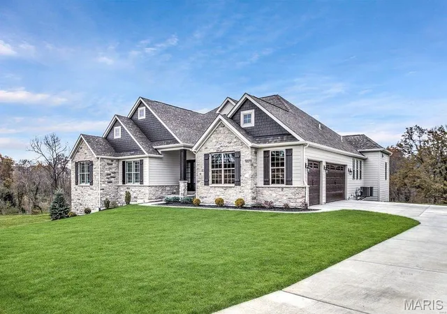 Homes for sale in Wentzville, MO | 101 Lonesome Dove Wy, Wentzville, MO 63348 | MLS# MIS26044078